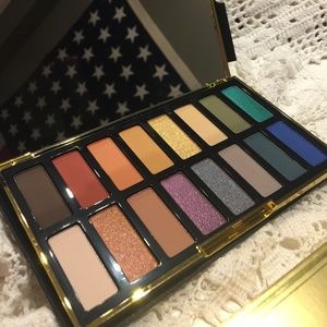 Kat Von D 10-year Anniversary Eyeshadow Pallette